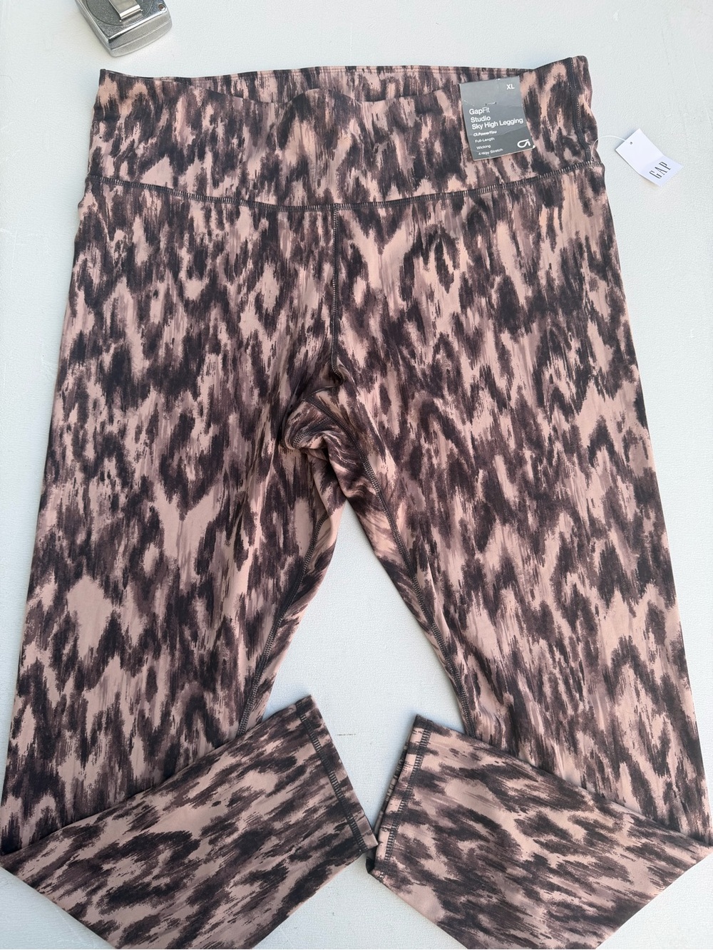 GAP Leopard Print Active Leggings